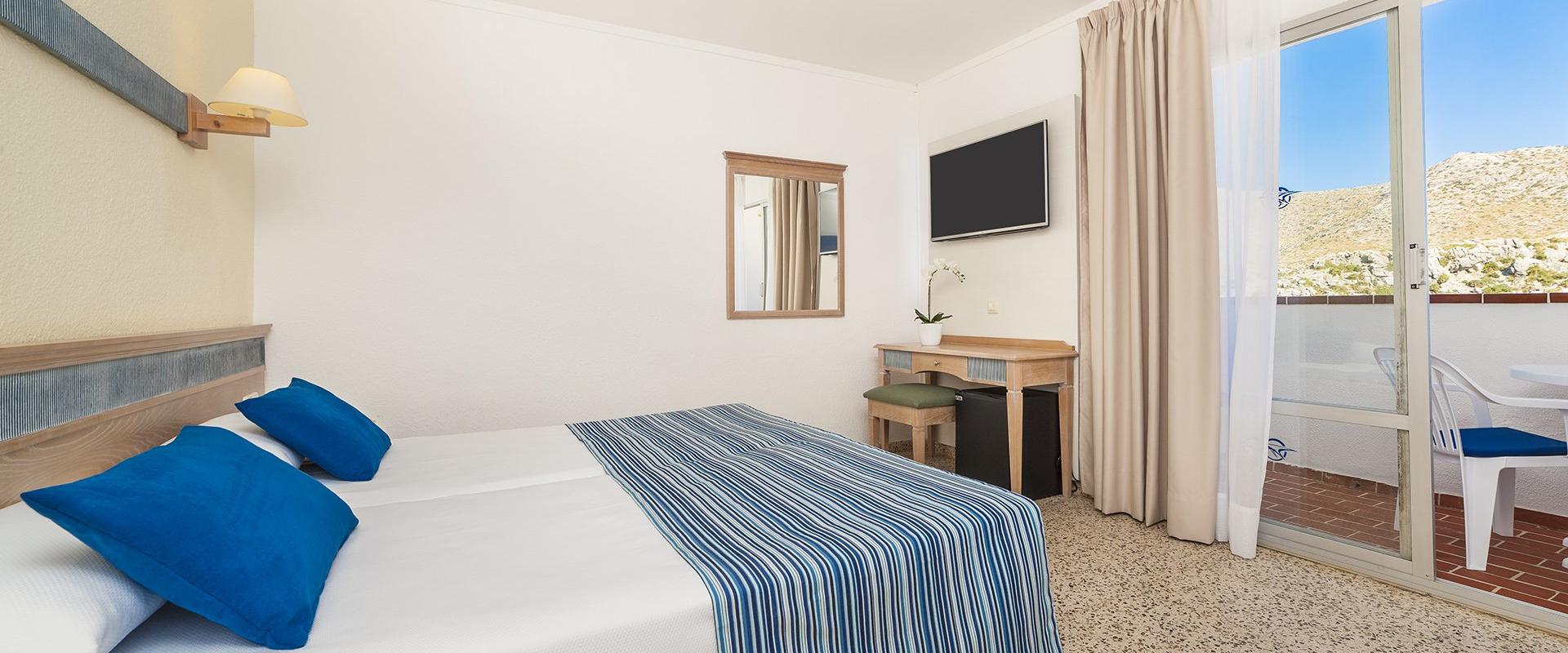 Double for single use Globales Simar Cala San Vicente Double for single use Globales Simar Cala San Vicente