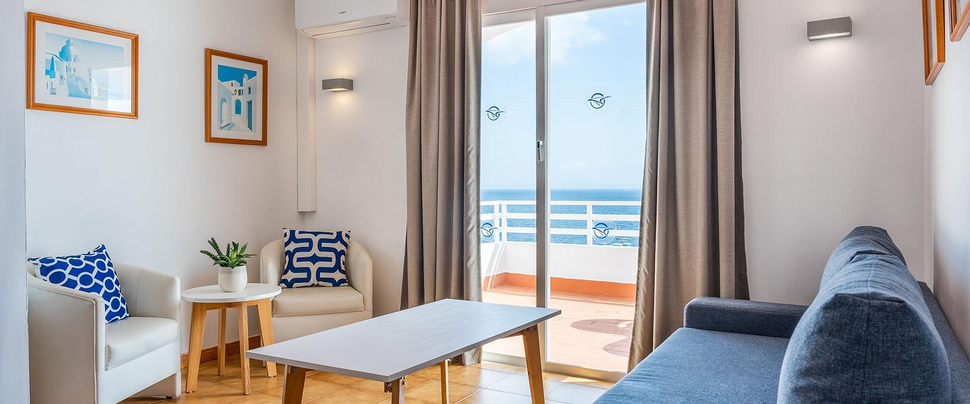 Flat with sea views Globales Aptos. Cala Viñas Palmanova Flat with sea views Globales Aptos. Cala Viñas Palmanova