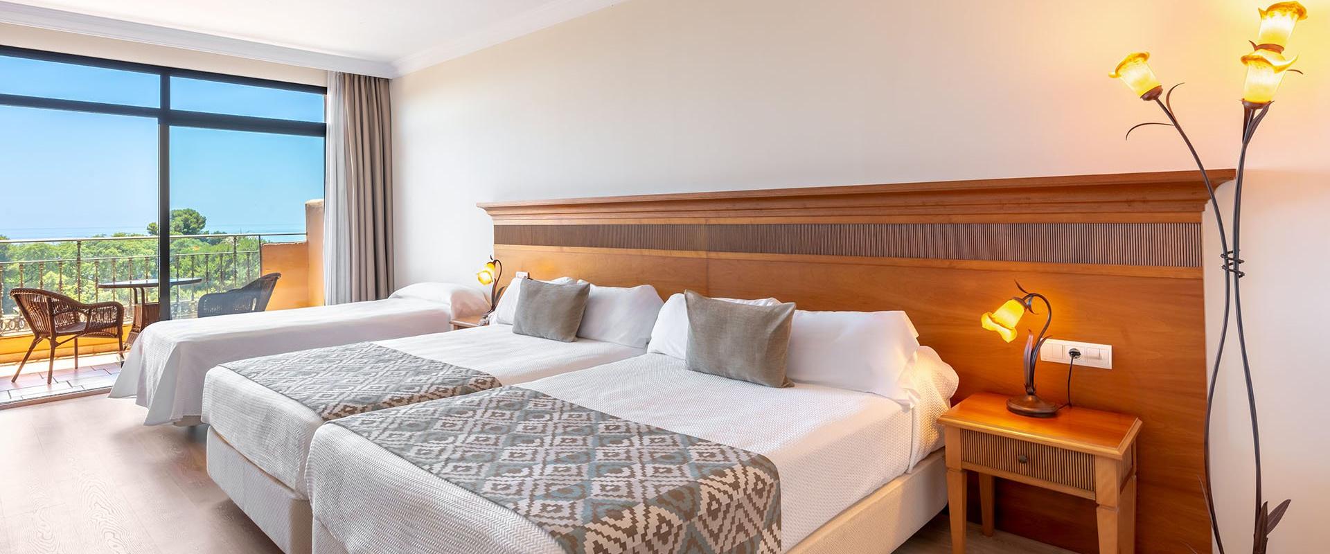 Family Terrace with sea view Globales Paraíso Beach Estepona Family Terrace with sea view Globales Paraíso Beach Estepona