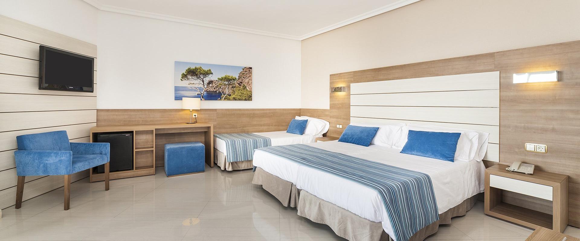 Quadruple Globales América Calas de Mallorca Quadruple Globales América Calas de Mallorca