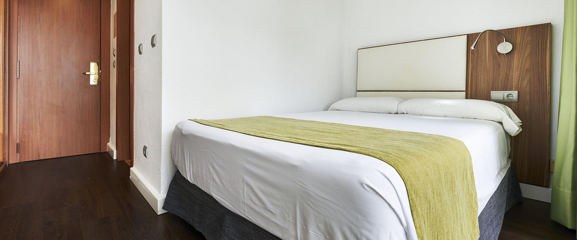 Basic Individual Globales Cala Blanca Ciudadela Basic Individual Globales Cala Blanca Ciudadela