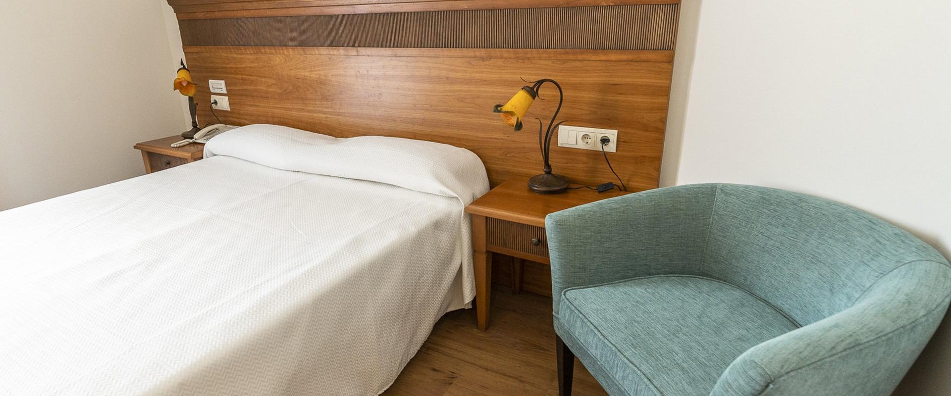 Double for single use Without balcony Globales Paraíso Beach Estepona Double for single use Without balcony Globales Paraíso Beach Estepona