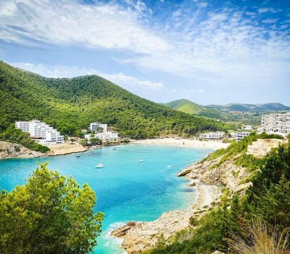 Der Strand Cala Llonga Globales Aptos. Montemar Der Strand Cala Llonga Globales Aptos. Montemar